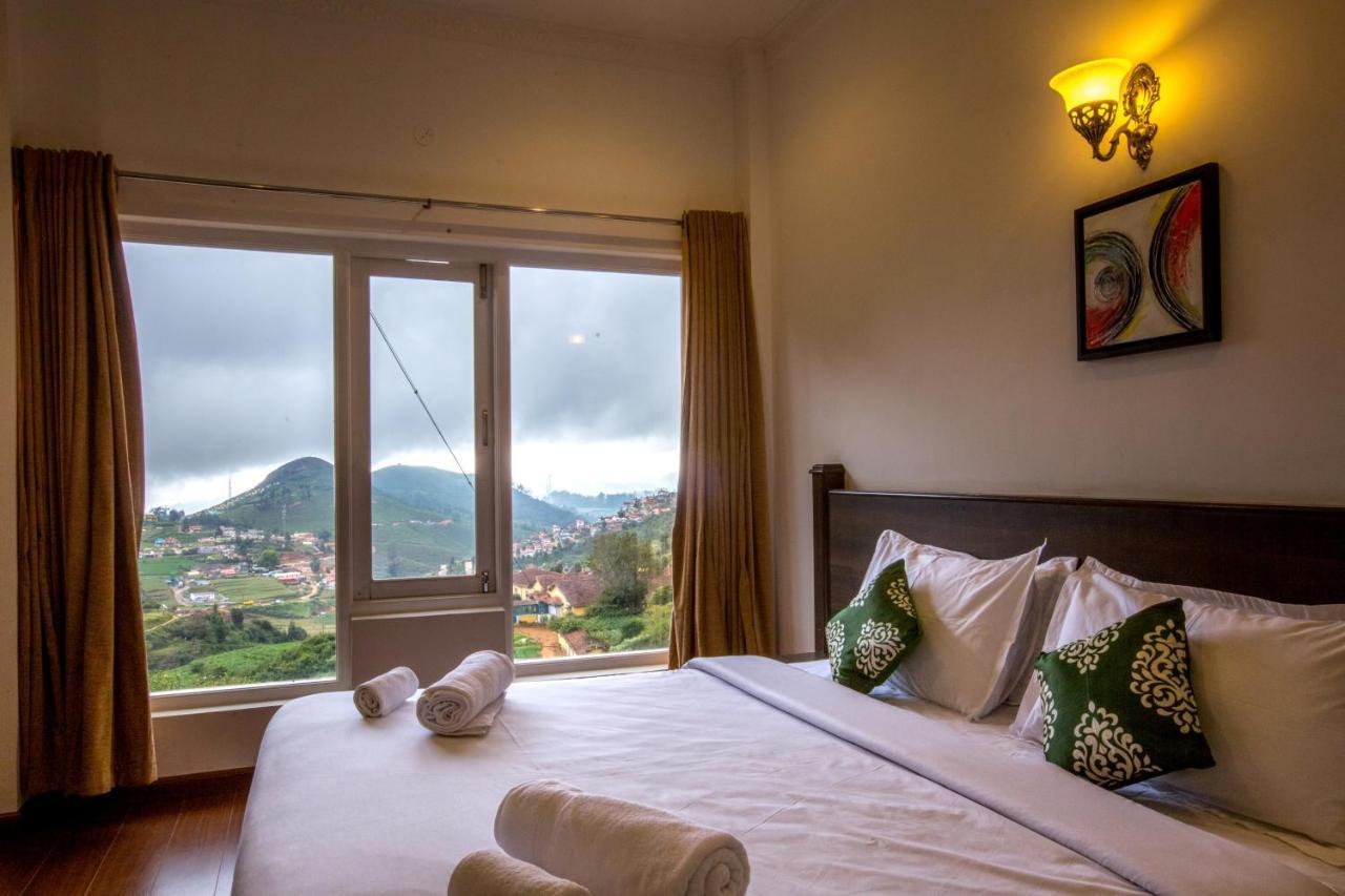 Atrium Grande Hotell Ooty Exteriör bild